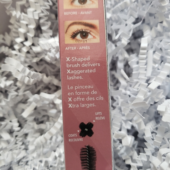 Buxom - Extrovert mascara - Picture 3 of 3